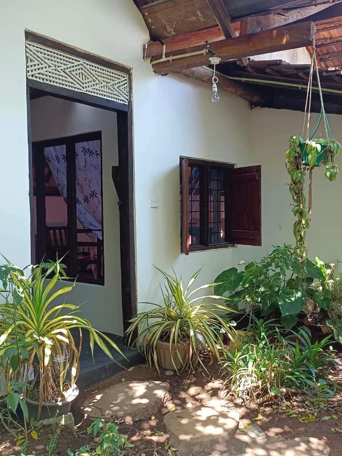 Mamisa Cafe, Home Stay Habarana Exterior photo
